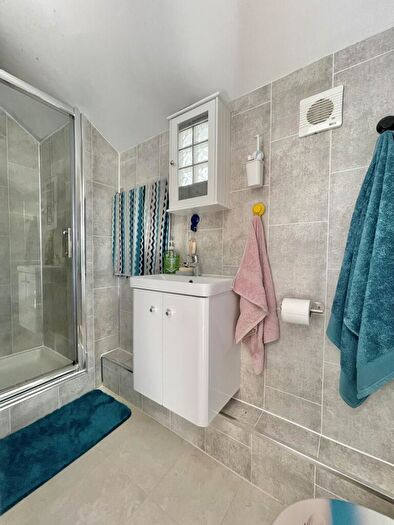 1 Bedroom Flat For Sale In Church Road, St Thomas, EX2