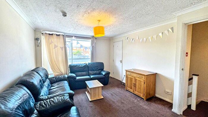 5 Bedroom Terraced House To Rent In Sullivan Close, Colchester, Essex, CO4