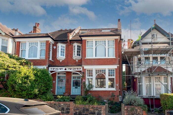 6 Bedroom Semi-Detached House To Rent In Avondale Avenue, London, N12
