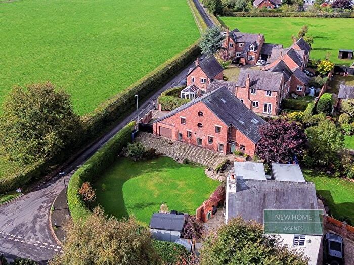 5 Bedroom Detached House For Sale In The Hillocks, Leyland, PR26