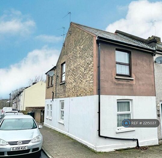 1 Bedroom Maisonette To Rent In Charles Street, Greenhithe, DA9