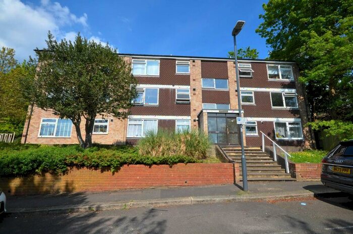 2 Bedroom Flat To Rent In Dorset House, Brook Avenue, Harrow, Middlesex, HA2
