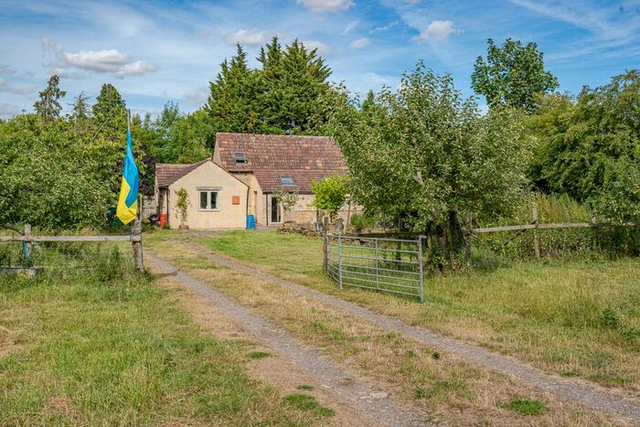 3 Bedroom Barn Conversion For Sale In Cricklade Road, South Cerney, Cirencester, GL7