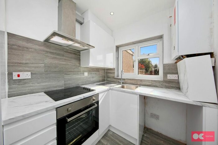 3 Bedroom Terraced House To Rent In Amery Gardens, Gidea Park, Romford, RM2