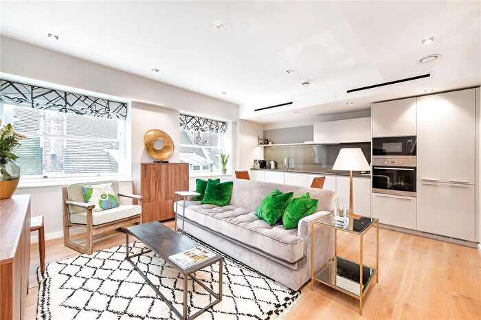 1 Bedroom Flat To Rent In Aldwych Chambers, Essex Street, Covent Garden, Temple, London, WC2R