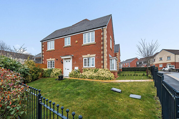 3 Bedroom End Of Terrace House For Sale In Windmill Road, Royal Wootton Bassett, SN4