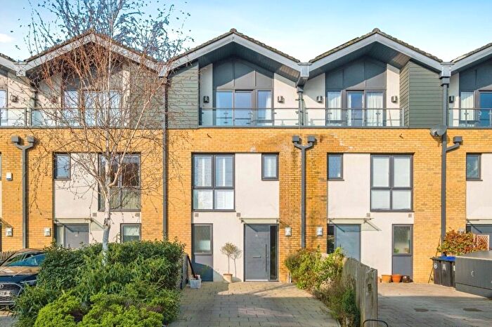 4 Bedroom Terraced House To Rent In Sycamore Avenue, Woking, Surrey, GU22