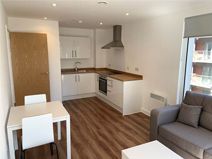 1 Bedroom Flat To Rent In Trafford Road, Salford, M5