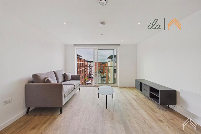 1 Bedroom Flat To Rent In Hairpin House, Birmingham, B12