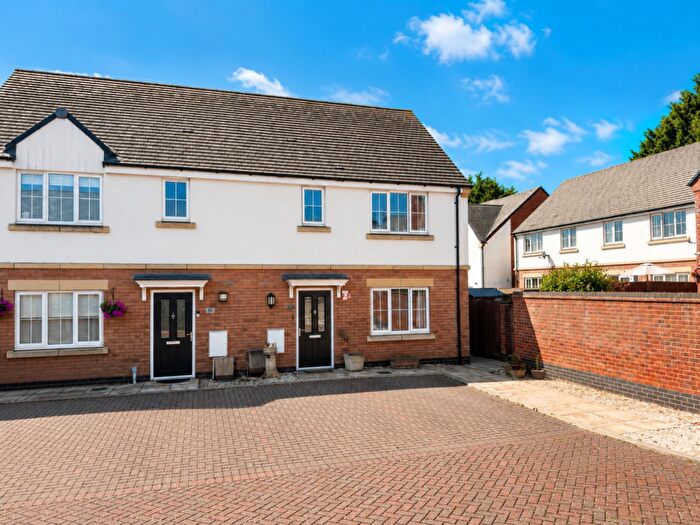 3 Bedroom Semi Detached House For Sale In Somerset Drive, Duston, Northampton, NN5
