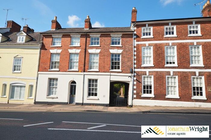 4 Bedroom Town House For Sale In Broad Street, Leominster, HR6