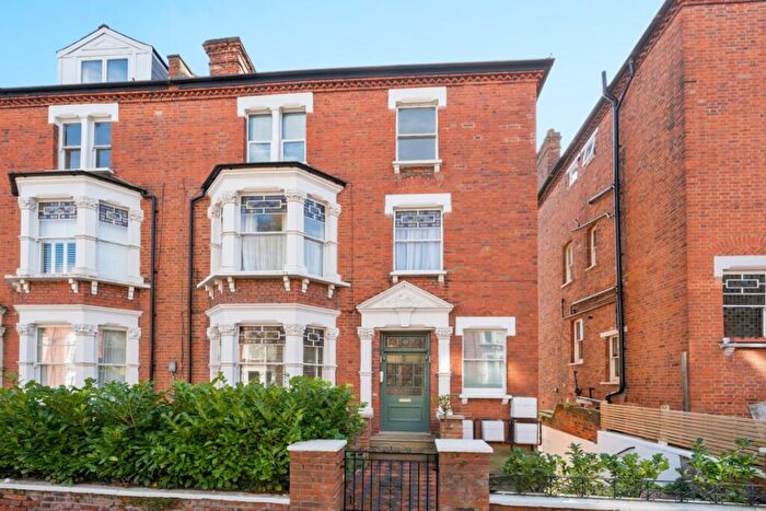 1 Bedroom Flat To Rent In Nassington Road Hampstead, NW3