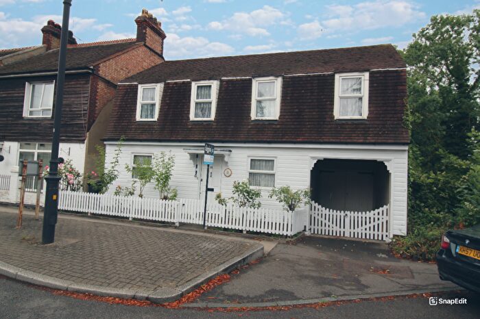 4 Bedroom Detached House For Sale In South Street, Rochford, Essex, SS4