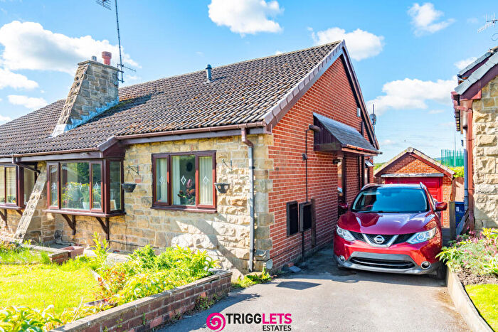 2 Bedroom Bungalow For Sale In Warren View, Hoyland, Barnsley, S74
