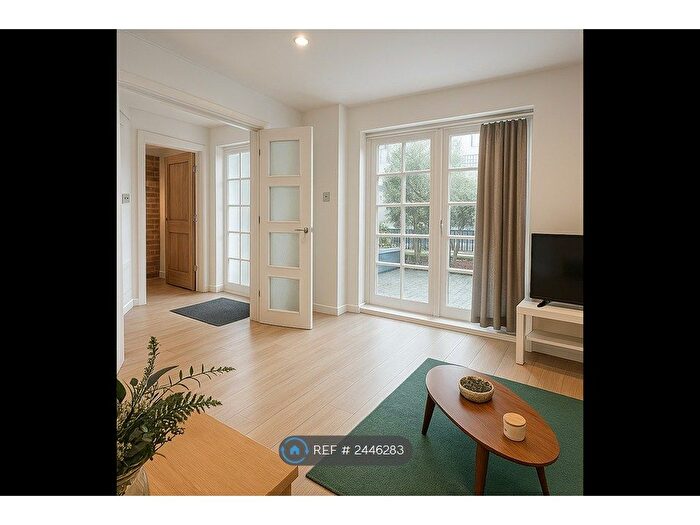 1 Bedroom Detached House To Rent In London, London, N1