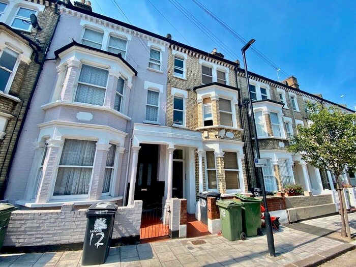 1 Bedroom Flat To Rent In Hubert Grove, Clapham North, SW9