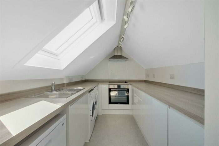 1 Bedroom Flat To Rent In Kenton Lane, Harrow, HA3