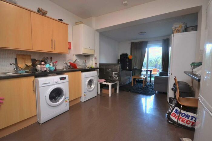 7 Bedroom Terraced House To Rent In Addington Road, Reading, RG1