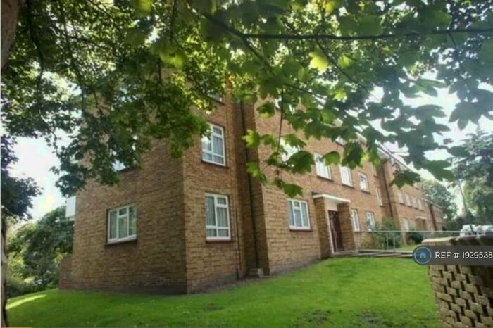 2 Bedroom Flat To Rent In Huxley House, London, SE2
