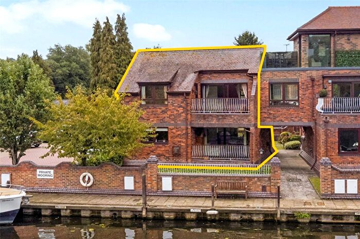 3 Bedroom Semi Detached House For Sale In Marlow Bridge Lane, Marlow, Berkshire, SL7