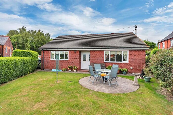 3 Bedroom Detached Bungalow For Sale In Station Road, Acrefair, LL14