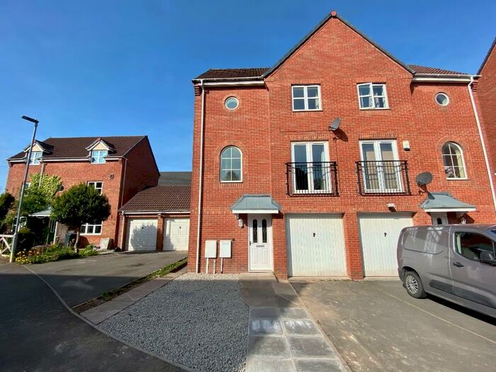 3 Bedroom Semi-Detached House To Rent In Staples Drive, Coalville, LE67