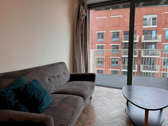 1 Bedroom Flat To Rent In Makers Yard, London, E3