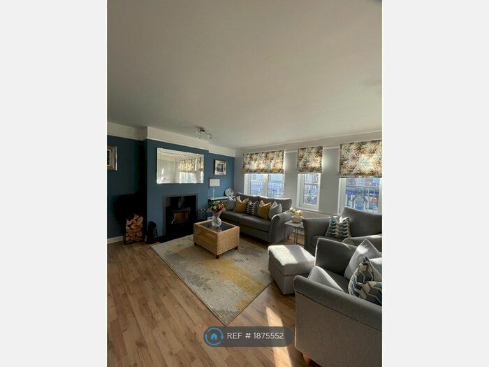 3 Bedroom Maisonette To Rent In Cheriton Road, Folkestone, CT19