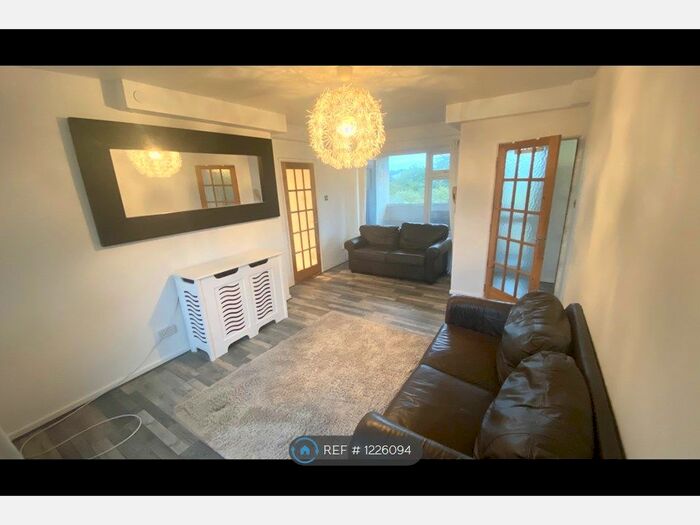 2 Bedroom Flat To Rent In St Julians, Newport, NP19