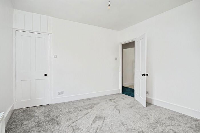 2 Bedroom End Of Terrace House For Sale In Albion Road, Tunbridge Wells, TN1