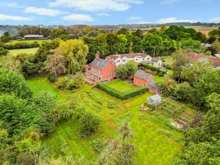 4 Bedroom Detached House For Sale In Wintershill, Durley, SO32