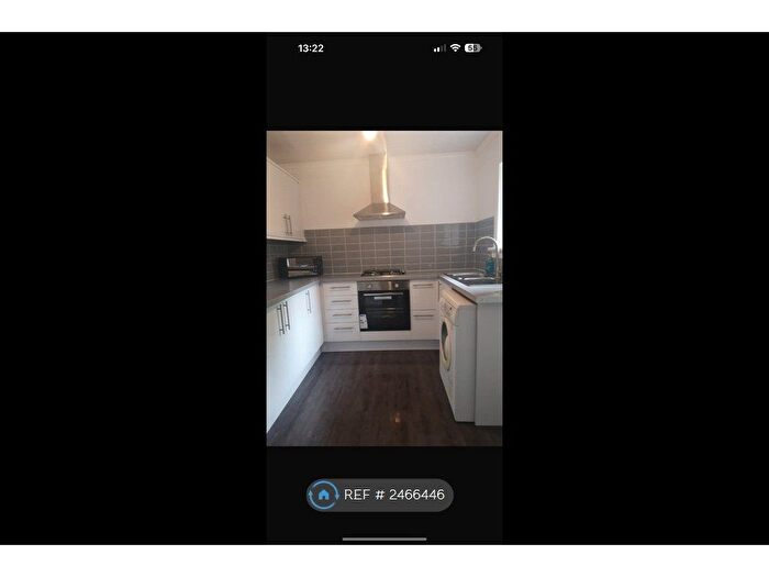 4 Bedroom Flat To Rent In Cecil Street, Glasgow, G12