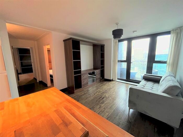2 Bedroom Flat To Rent In Tempus Tower, Mirabel Street, Manchester, M3