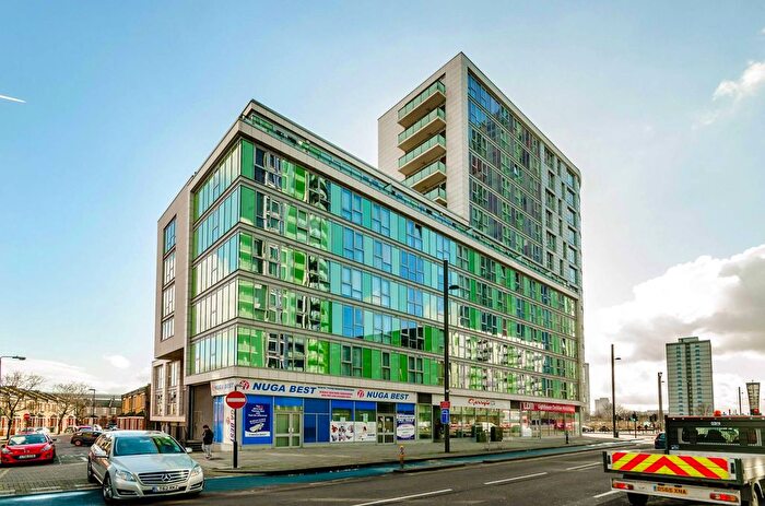 3 Bedroom Flat For Sale In Wise Road, Stratford, London, E15