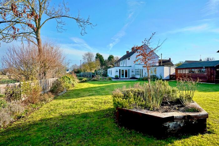 4 Bedroom Semi-Detached House For Sale In Ashcroft, Yelling, St. Neots, Cambridgeshire PE19