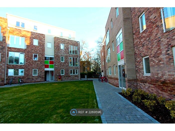 5 Bedroom Flat To Rent In Columbia Lodge, Southampton, SO16