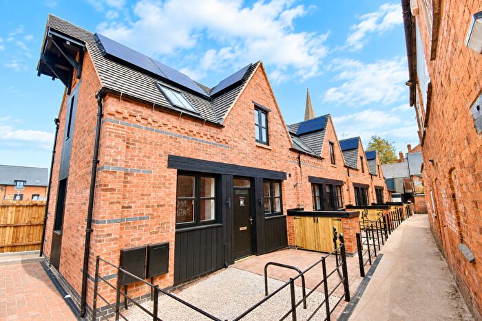 2 Bedroom Terraced House To Rent In Plowmans Yard, Market Harborough, LE16