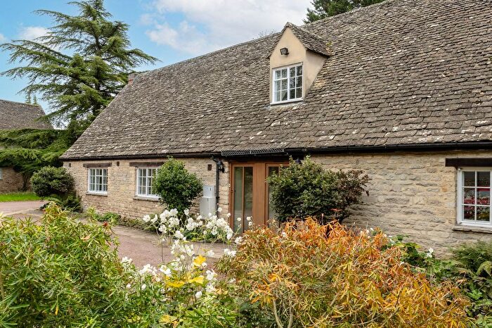 2 Bedroom Maisonette For Sale In Cassington Road, Yarnton, OX5