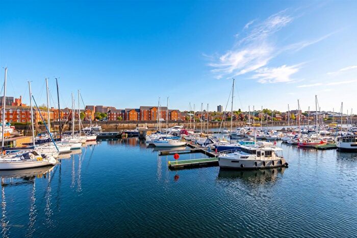 2 Bedroom Flat For Sale In South Ferry Quay, Liverpool, L3
