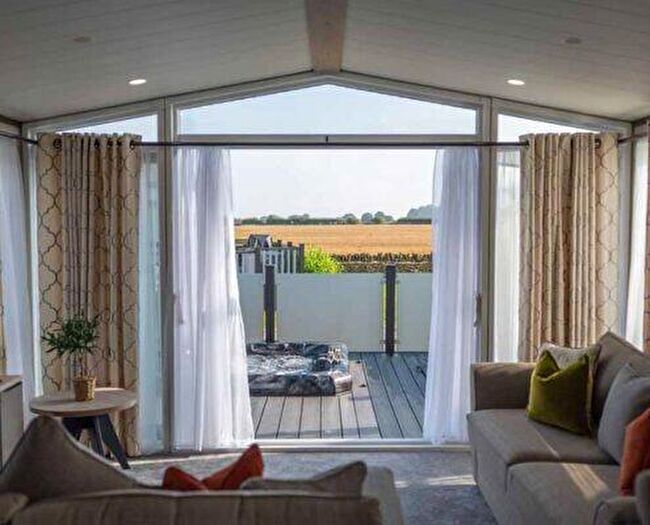 2 Bedroom Lodge For Sale In Victory Lakewood, Cotswold Hills Country Park, Hook Norton Road, Chipping Norton, Oxfordshire, OX7