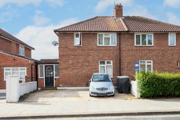 1 Bedroom Flat To Rent In Bryony Road, London, W12