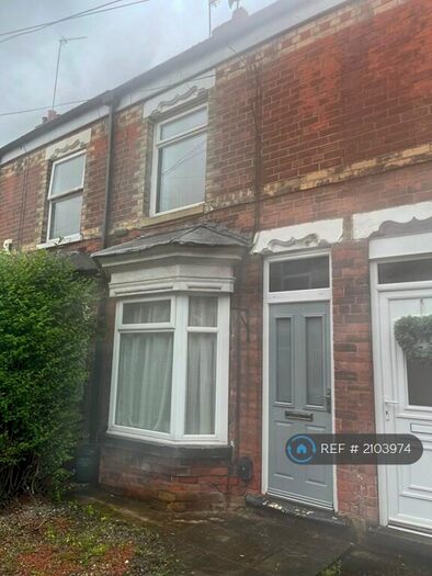 2 Bedroom Terraced House To Rent In Carisbrooke Villas, Hull, HU5