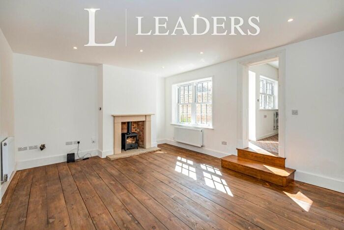 3 Bedroom End Of Terrace House To Rent In Queen Street, Emsworth, PO10