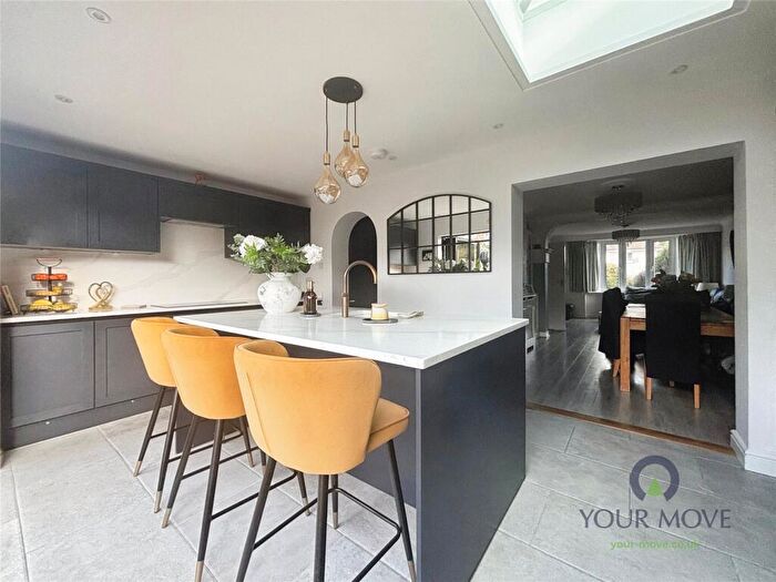 4 Bedroom Semi-Detached House For Sale In North Street, Barming, Maidstone, Kent, ME16