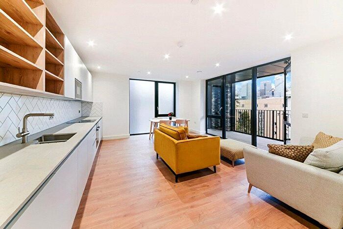 2 Bedroom Apartment To Rent In Aberfeldy Square, London, E14