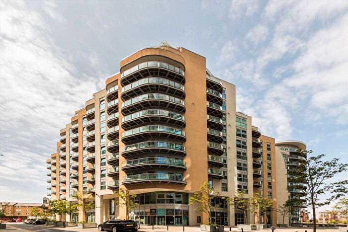 2 Bedroom Flat To Rent In Bridges Court Road, Battersea, SW11