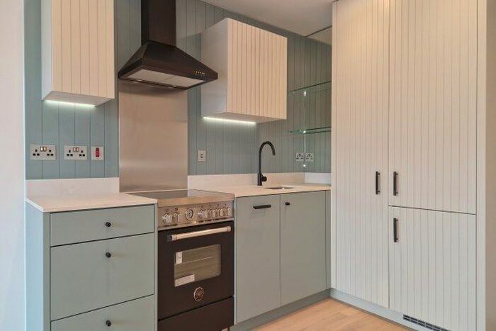 Studio To Rent In Calville House, Brentford, TW8