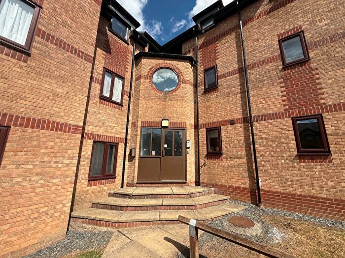 2 Bedroom Flat To Rent In Barnes Court, Whitley Mead, Stoke Gifford, Bristol, BS34