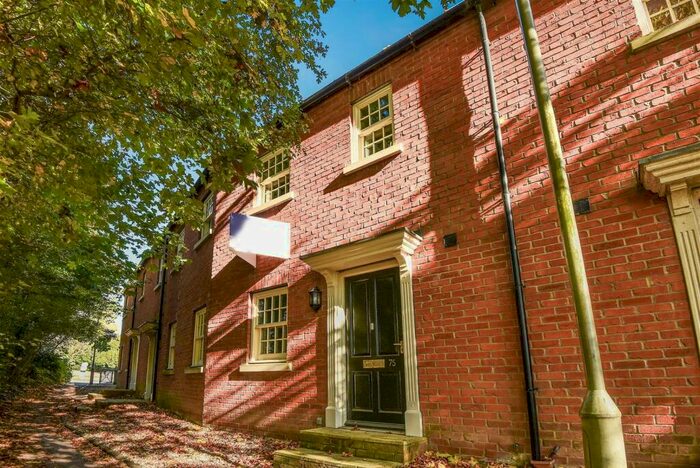 3 Bedroom Terraced House For Sale In West Street, Horncastle, Lincs, LN9