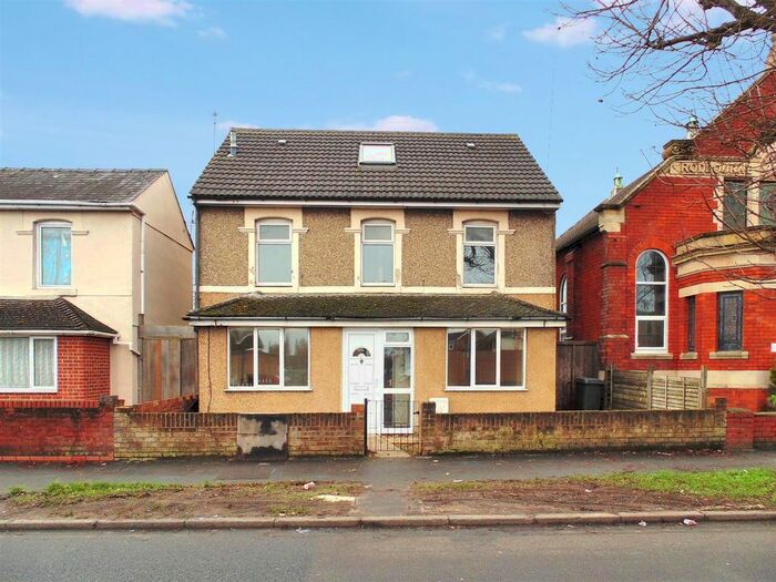 1 Bedroom Flat To Rent In Cheney Manor Road, Swindon, SN2